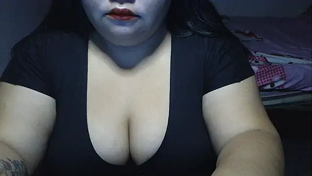 Snapshot of prettycarla_ chatting on 05-02-26, 12:48 prettycarla online show from 05-02-26, 12:48
