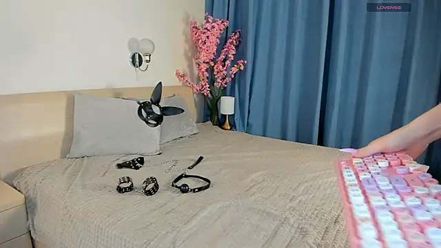 PeachMirth online show from 03-18-26, 09:29