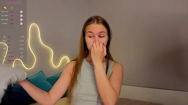 Emma dream  online show from 07-17-26, 01:34