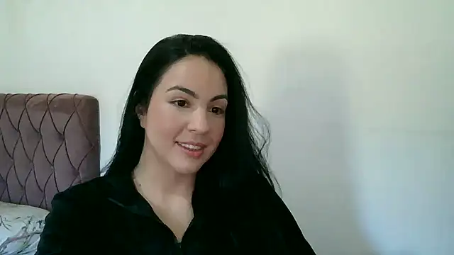 AnabeleNogueira online show from 06-18-26, 03:27