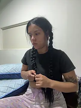 Snapshot of valu25 chatting on 04-03-26, 01:03 valu25 online show from 04-03-26, 01:03