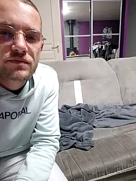 Madame-Monsieur-X online show from 03-13-26, 07:53