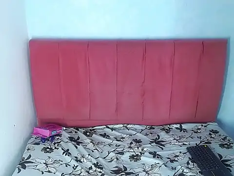 aimy caicedocm online show from 04-06-26, 03:46