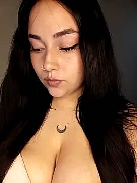 Snapshot of weenn_ferreira chatting on 03-18-26, 03:37 weenn ferreira online show from 03-18-26, 03:37