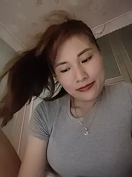 Lucxy-ki6 online show from 07-08-26, 01:15