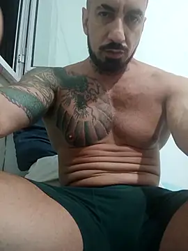 muscle model33 online show from 03-18-26, 10:02