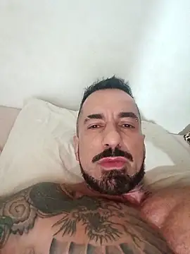 muscle model33 online show from 03-20-26, 02:16