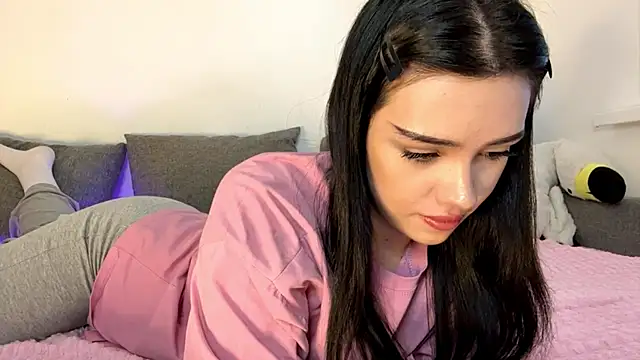 BeckyAurielle online show from 06-18-26, 04:00