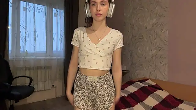 Veluxe online show from 04-02-26, 03:09