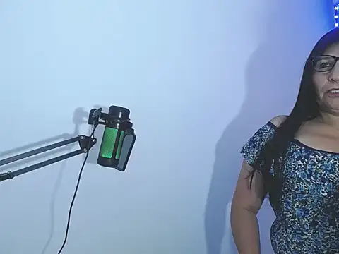 Ladygreeneyes online show from 04-11-26, 08:24