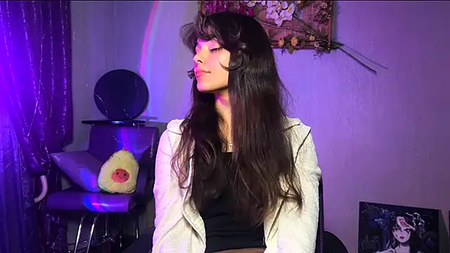 CareyDevan online show from 04-07-26, 01:44
