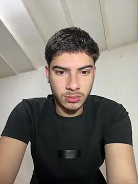 ApoloGray   online show from 04-24-26, 08:11