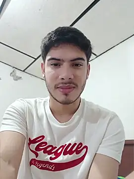 ApoloGray   online show from 04-27-26, 07:56