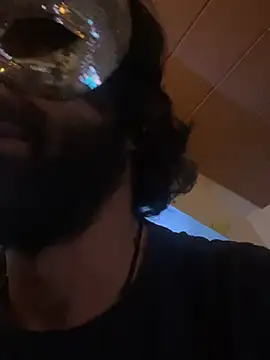 Snapshot of gabi001100 chatting on 03-15-26, 02:39 gabi001100 online show from 03-15-26, 02:39