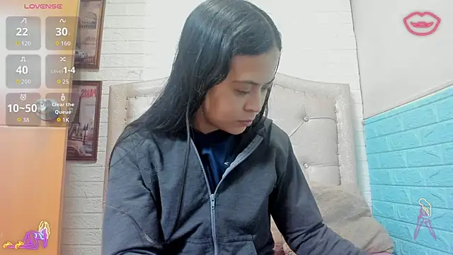 LITTLE-NESSA online show from 04-29-26, 01:48