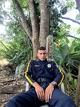 Snapshot of Flaco28king chatting on 05-27-26, 04:59 Flaco28king online show from 05-27-26, 04:59