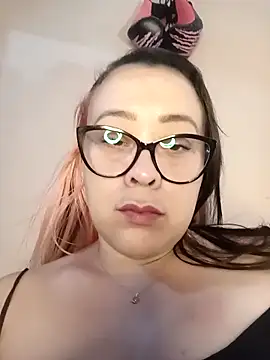 lua-bfly online show from 04-07-26, 10:42