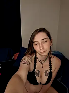 Snapshot of KittieeKat1 chatting on 04-03-26, 03:37 KittieeKat1 online show from 04-03-26, 03:37