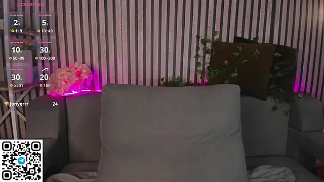 Lori Bllossom online show from 04-06-26, 04:46