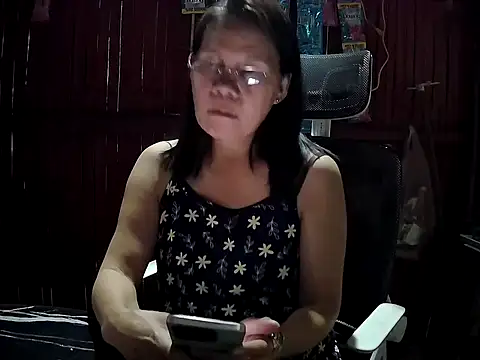 mommylicious 23 online show from 04-16-26, 11:33