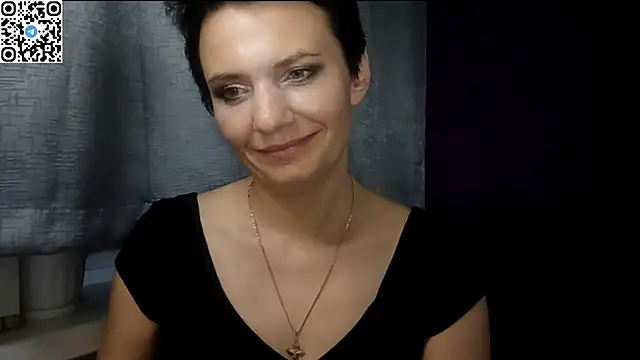 HotMamaQueen234 online show from 06-13-26, 12:30
