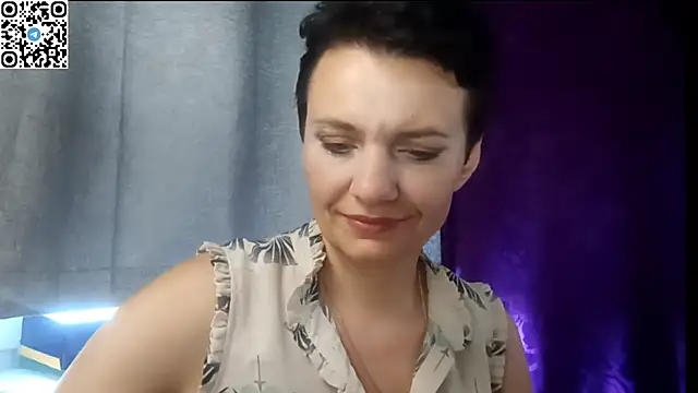 HotMamaQueen234 online show from 07-19-26, 11:25
