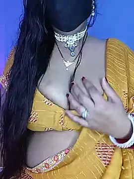 Snapshot of Miss_roohi chatting on 06-28-26, 04:40 Miss roohi online show from 06-28-26, 04:40