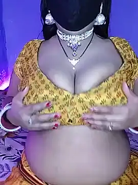 Snapshot of Miss_roohi chatting on 07-01-26, 05:53 Miss roohi online show from 07-01-26, 05:53