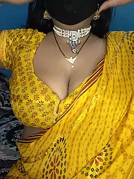 Snapshot of Miss_roohi chatting on 07-27-26, 06:20 Miss roohi online show from 07-27-26, 06:20