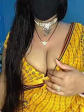 Snapshot of Miss_roohi chatting on 07-30-26, 06:01 Miss roohi online show from 07-30-26, 06:01