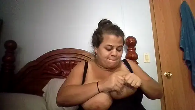 Snapshot of Celestee6969 chatting on 03-20-26, 02:22 Celestee6969 online show from 03-20-26, 02:22