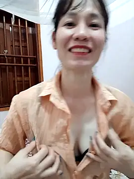 Snapshot of Victoria_mila chatting on 03-28-26, 01:00 Victoria mila online show from 03-28-26, 01:00