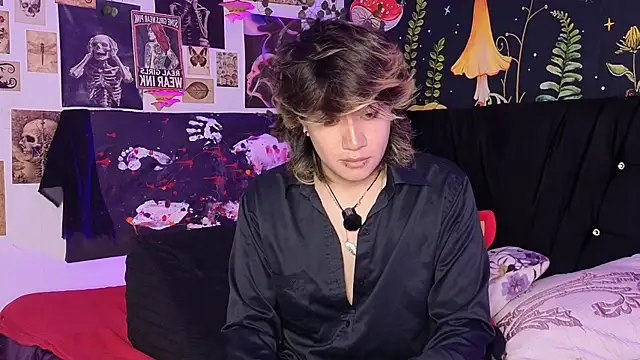 Snapshot of Noah_blackwood chatting on 04-11-26, 11:25 Noah blackwood online show from 04-11-26, 11:25