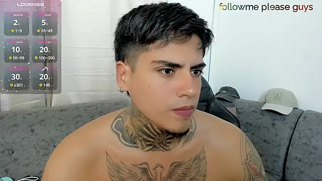 Snapshot of sweetlatinoboy chatting on 08-03-26, 09:51 sweetlatinoboy online show from 08-03-26, 09:51