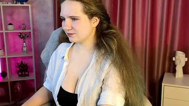 Amaliya Evans online show from 03-26-26, 05:57