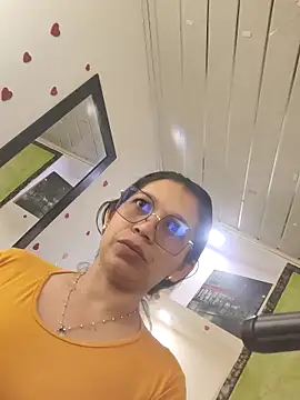Melisa 14 online show from 06-12-26, 03:22