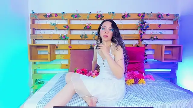 Ashley Benoit online show from 04-01-26, 01:41