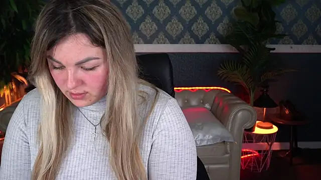 AlissyaGrayy online show from 04-09-26, 06:57