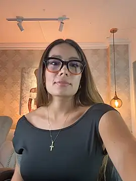 SERENAA   online show from 05-21-26, 03:24