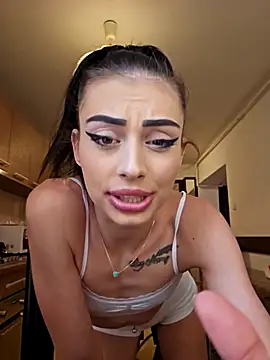 Crazy Brunette online show from 03-18-26, 01:47