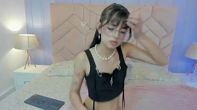 Eimy Blaze online show from 05-27-26, 07:44