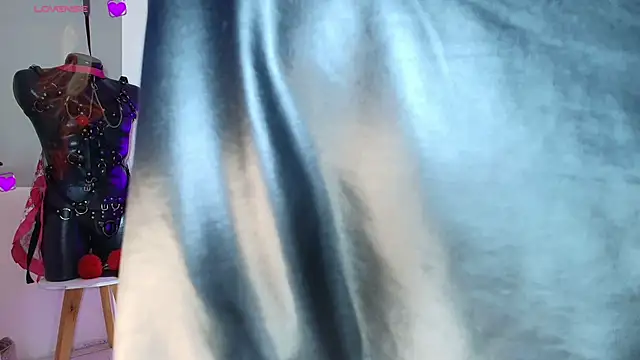 Zully Green online show from 03-19-26, 03:10
