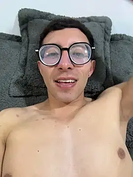 LeonBlazze online show from 04-01-26, 03:29