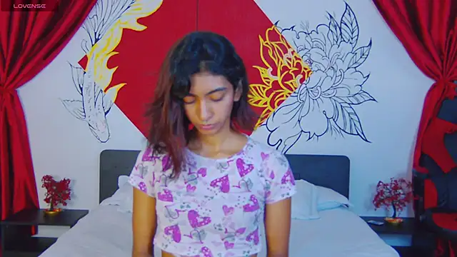 Hottie Veronica online show from 05-03-26, 05:30