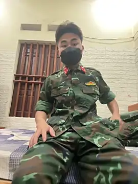 Hoanganhdayroii online show from 03-22-26, 11:13