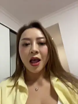LuckyGirl-11 online show from 04-23-26, 02:19