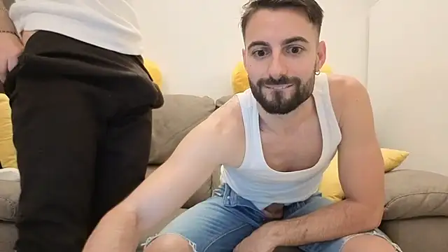 AmicisegretiITA online show from 05-09-26, 06:46