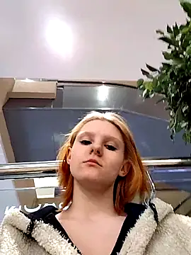 NinaParri online show from 04-10-26, 03:12