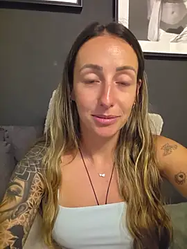 NicoleKaiser online show from 05-26-26, 07:10