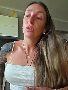 NicoleKaiser online show from 06-26-26, 05:34